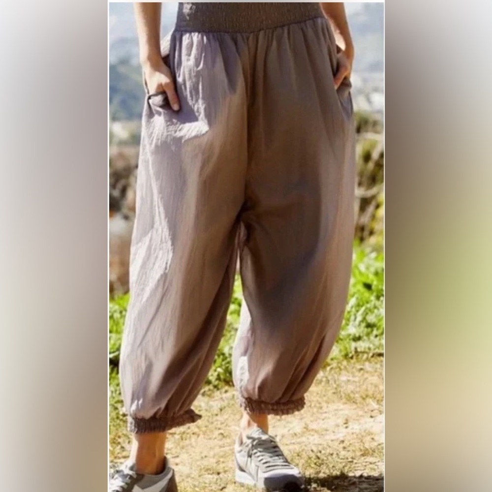 Free People Movement - Picture 2 of 4